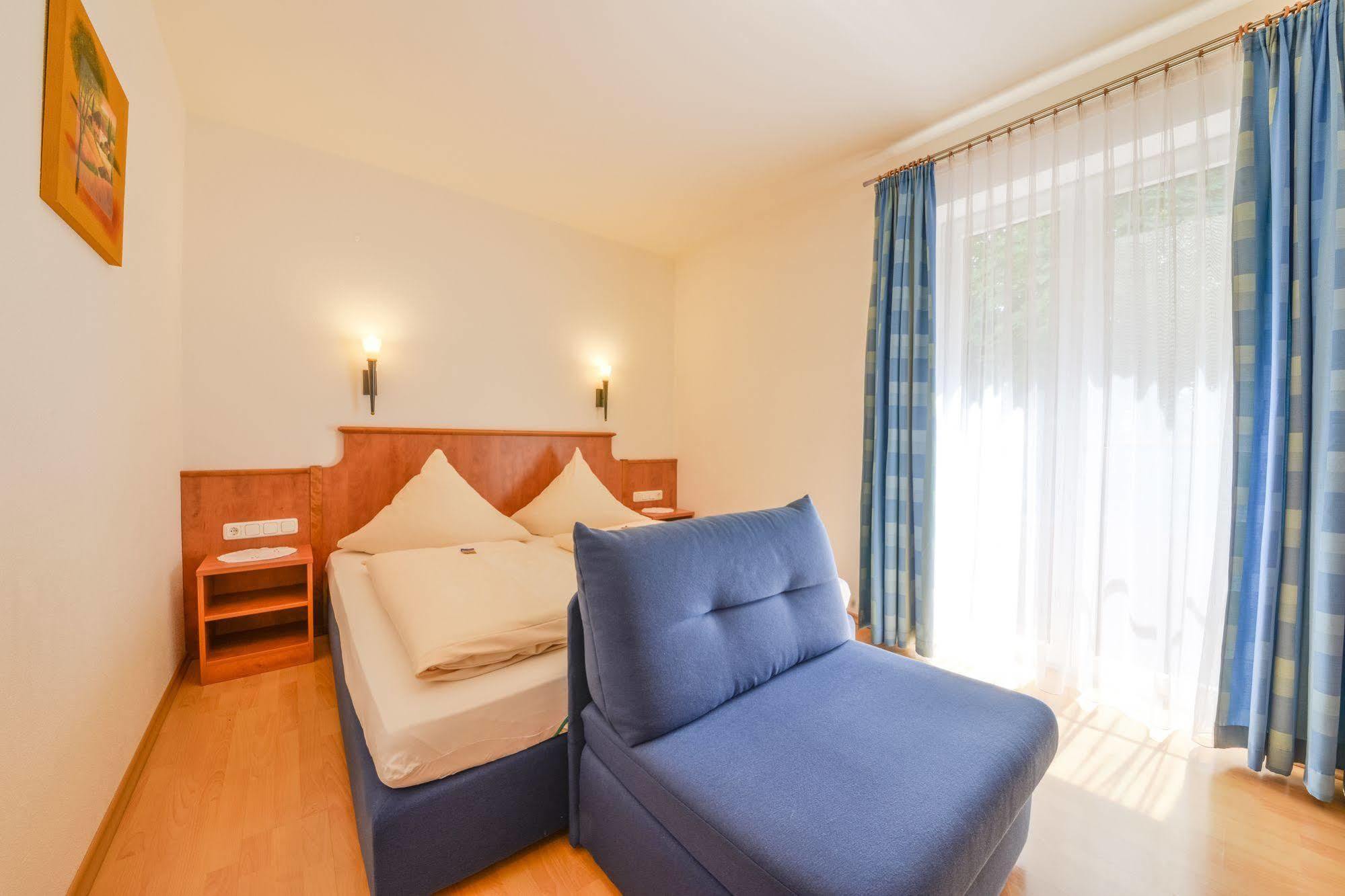 Hotel Waldhof Hohenkammer Buitenkant foto