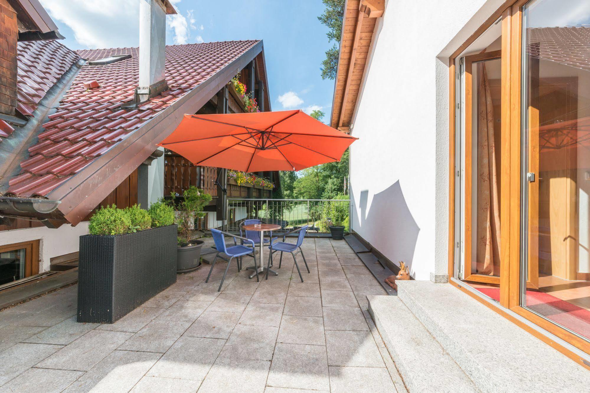 Hotel Waldhof Hohenkammer Buitenkant foto